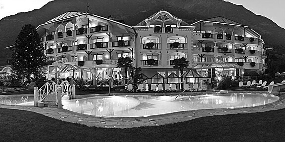 Hotel Pension Sonnen Hof in the early days