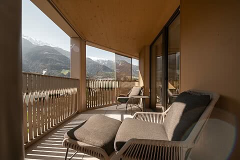 Junior Suite Giardino im Wellnesshotel Sonnen Resort Naturns in Südtirol