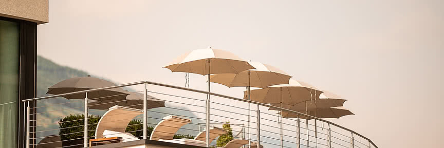 Terrasse im Sonnenresort Wellnesshotel in Naturns